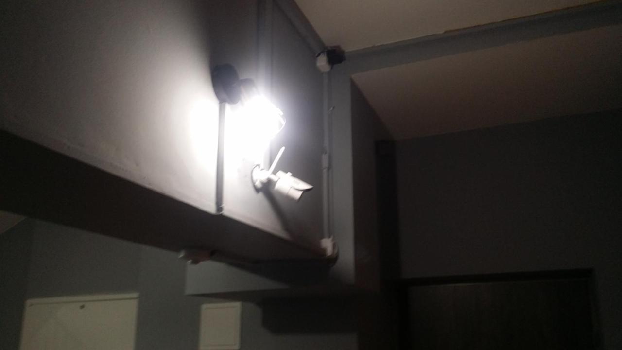 Apartament Venge -Cale Mieszkanie 46M2 Na Wylacznosc - Z Jedna Sypialnia I Jednym Sypialno-Salonem -3 Pietro Bez Windy- Rezerwacja Bez Karty Kredytowej-Klimatyzacja-Netflix-2 Lozeczka Dzieciece- Bezplatny Parking Publiczny Wrocław Kültér fotó