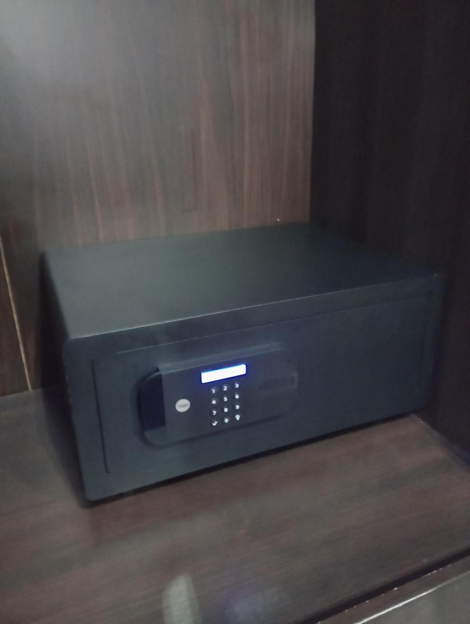 Apartament Venge -Cale Mieszkanie 46M2 Na Wylacznosc - Z Jedna Sypialnia I Jednym Sypialno-Salonem -3 Pietro Bez Windy- Rezerwacja Bez Karty Kredytowej-Klimatyzacja-Netflix-2 Lozeczka Dzieciece- Bezplatny Parking Publiczny Wrocław Kültér fotó