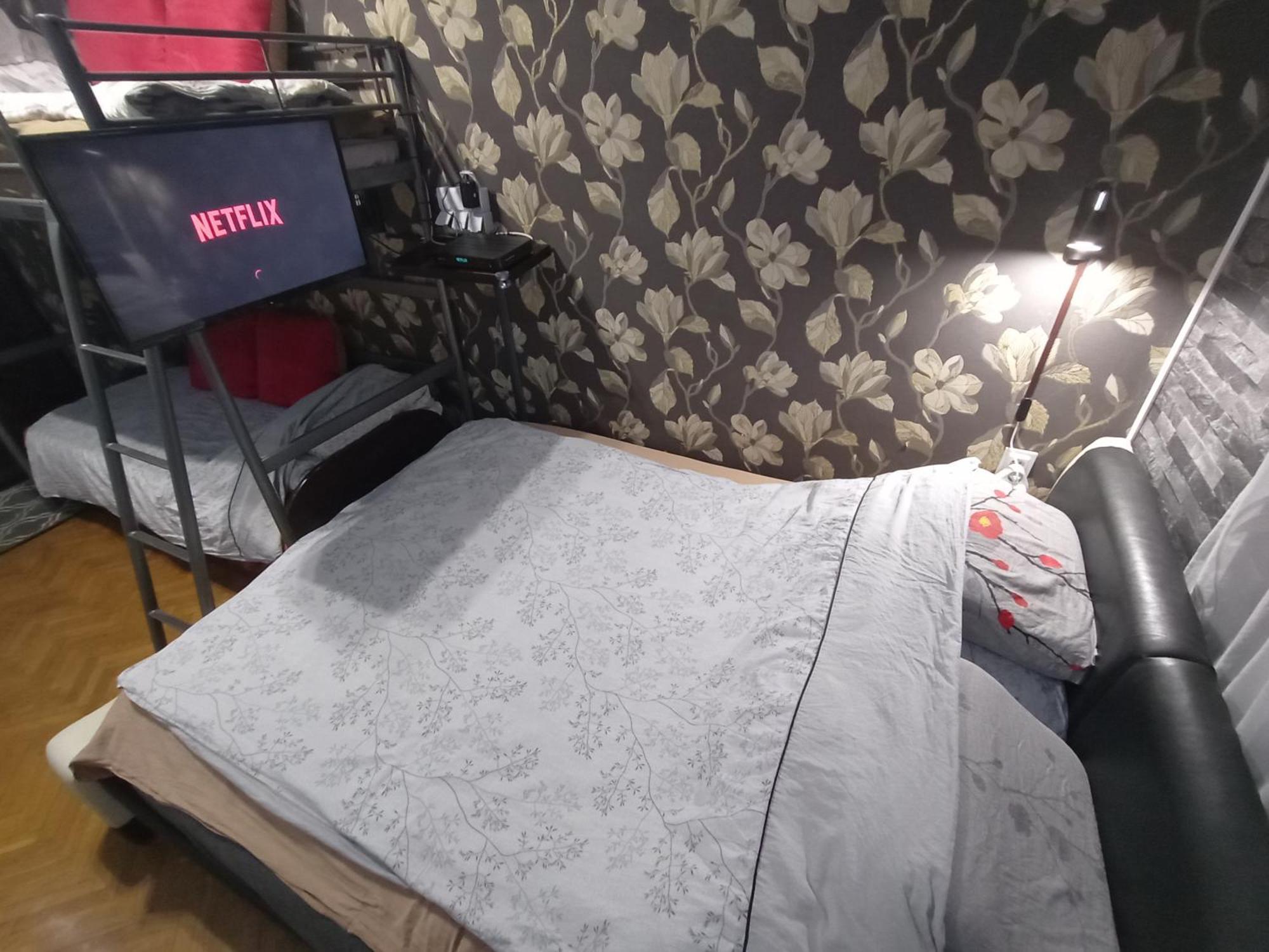 Apartament Venge -Cale Mieszkanie 46M2 Na Wylacznosc - Z Jedna Sypialnia I Jednym Sypialno-Salonem -3 Pietro Bez Windy- Rezerwacja Bez Karty Kredytowej-Klimatyzacja-Netflix-2 Lozeczka Dzieciece- Bezplatny Parking Publiczny Wrocław Kültér fotó